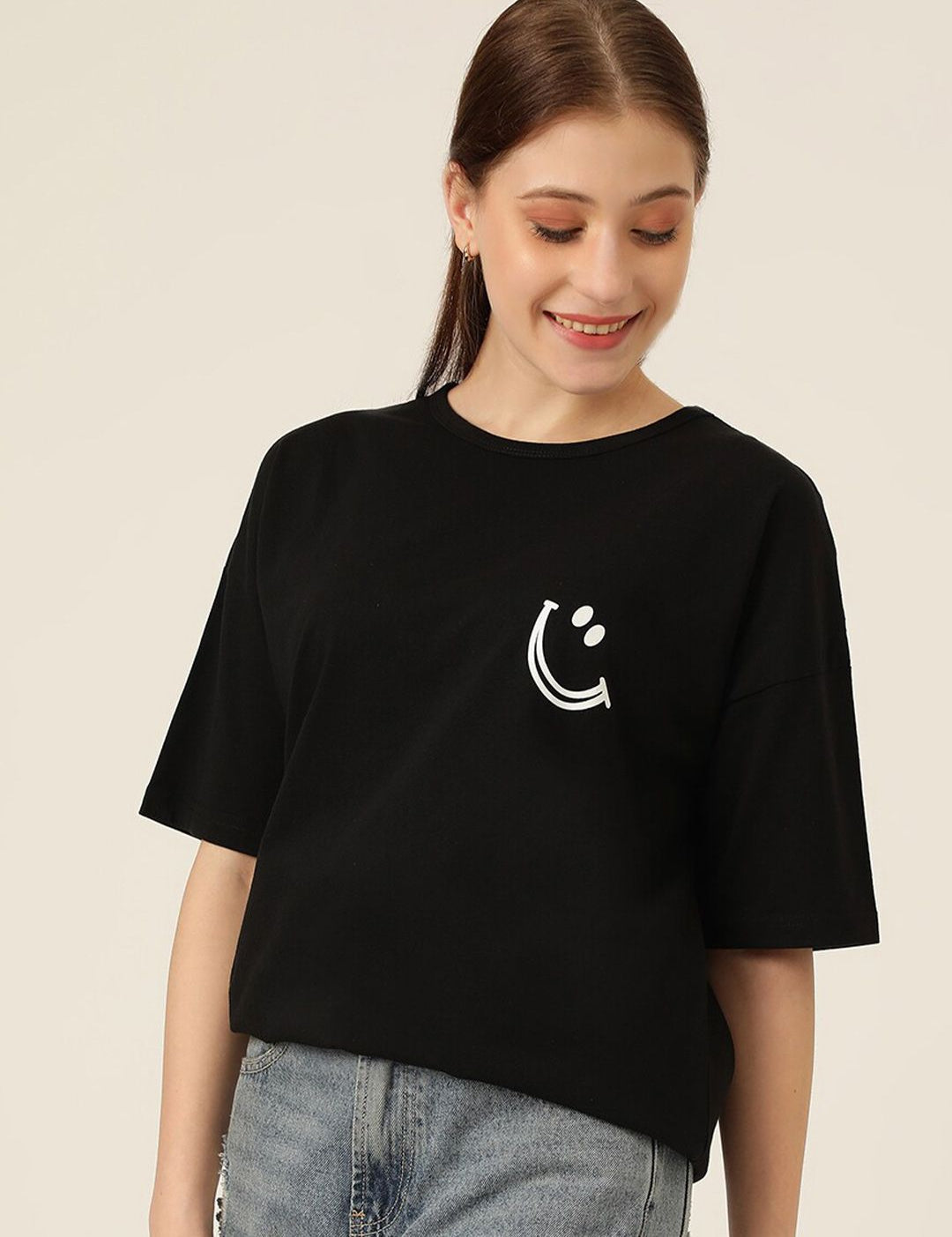 Kotty Round Neck Drop-Shoulder Sleeves Oversized T-shirt