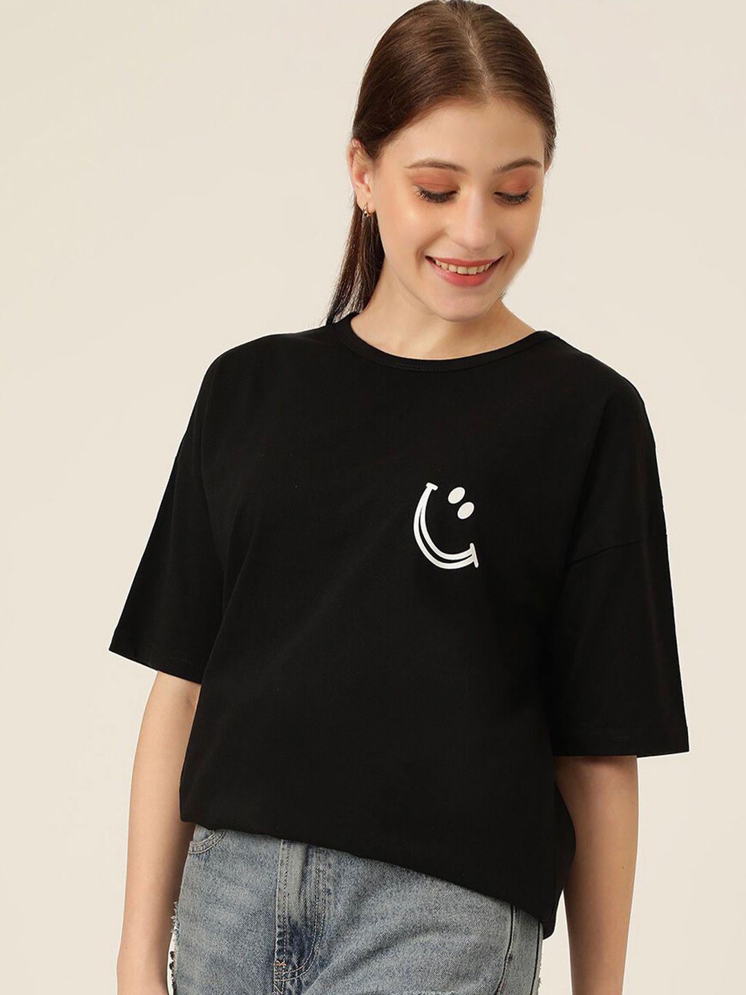 Kotty Round Neck Drop-Shoulder Sleeves Oversized T-shirt