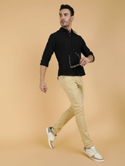 Kotty Men Relaxed Spread Collar Textured Casual Shirt