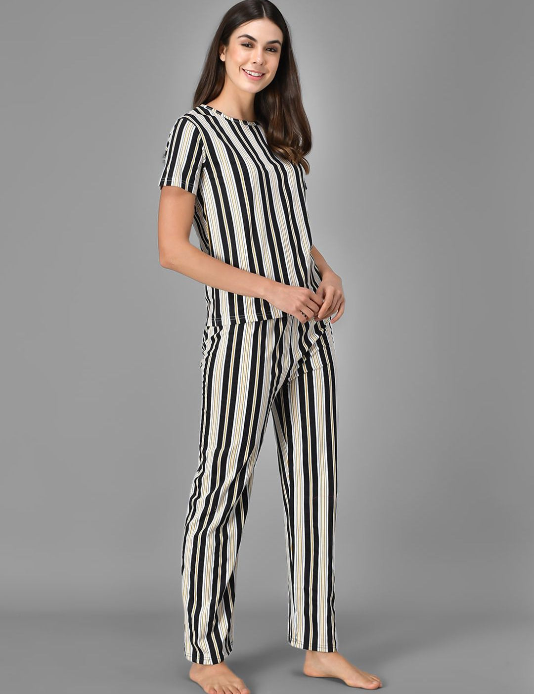Kotty Women Black & White Striped Night Suit