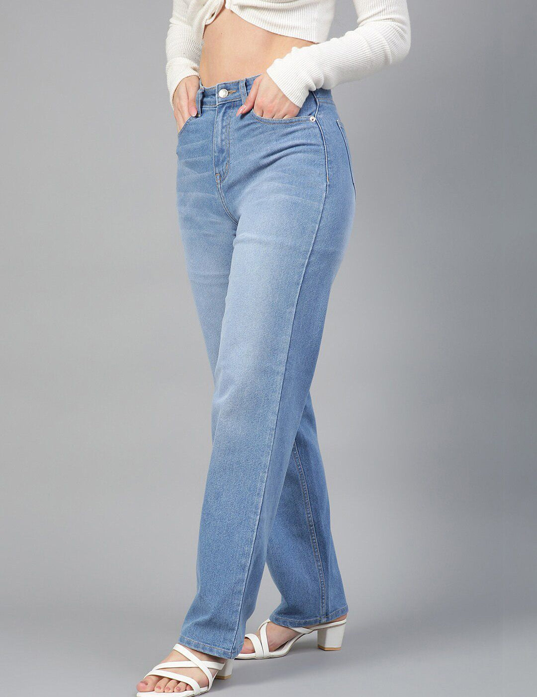 Kotty Women Jean Straight Fit High-Rise Light Fade Stretchable Jeans