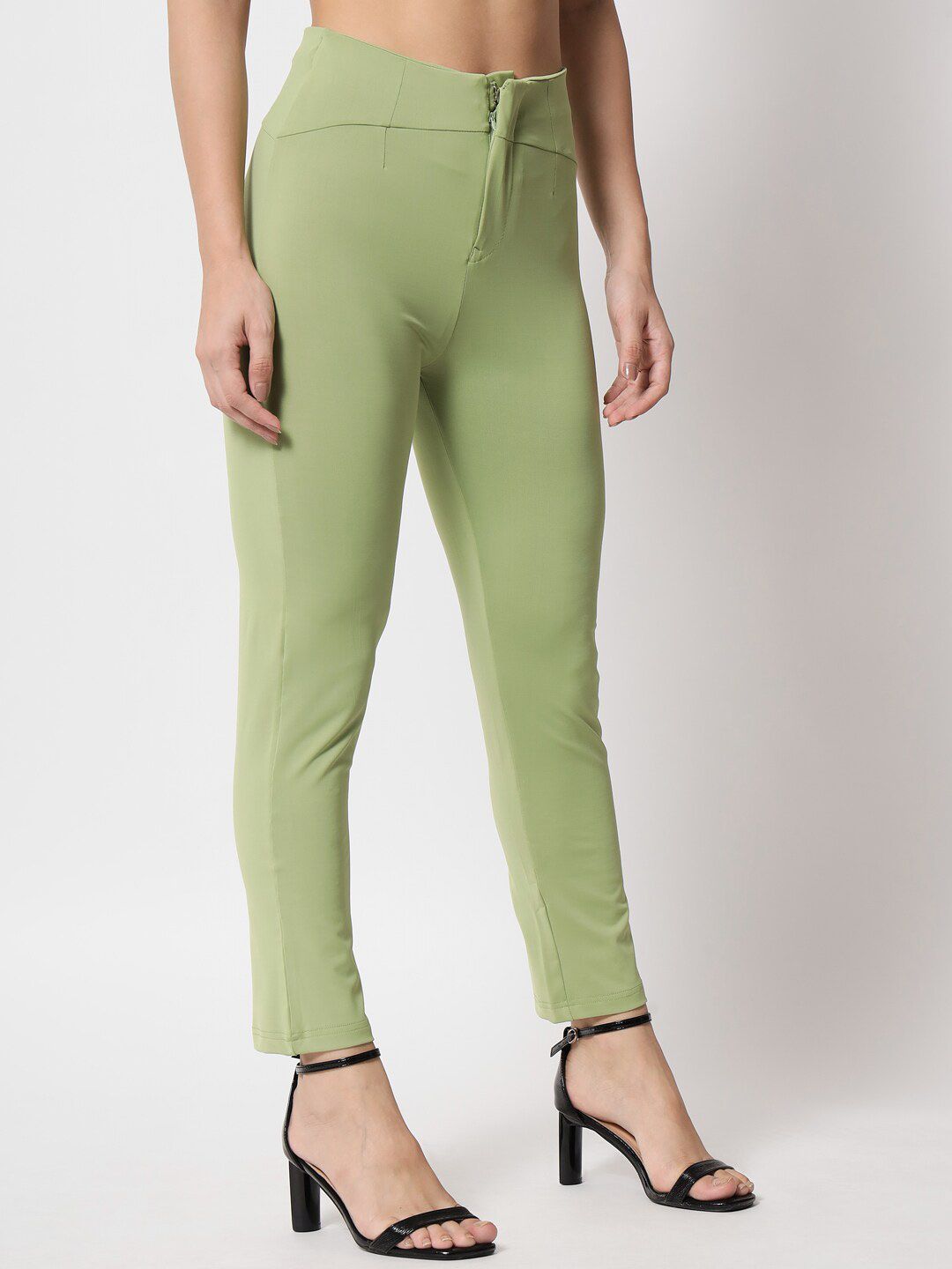 Kotty Women Relaxed Skinny Fit High-Rise Easy Wash Trousers