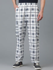 Kotty Men Checked Relaxed Low-Rise Easy Wash Cargo Trousers