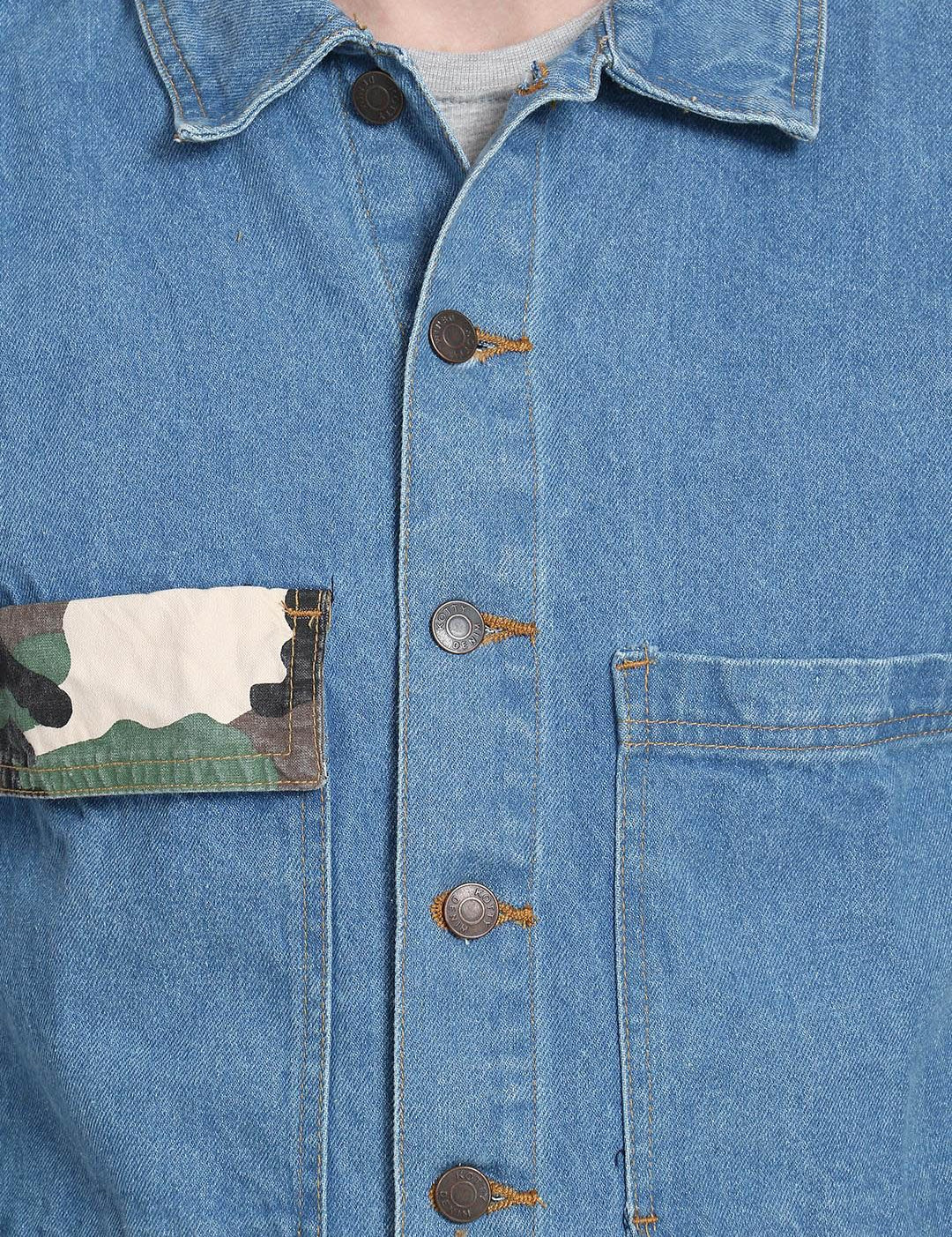 Kotty Men Blue & Green Camouflage Printed Denim Jacket