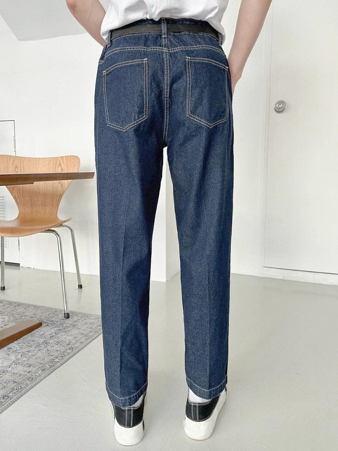 Kotty Men Slim Fit Low-Rise Clean Look Stretchable Cotton Jeans