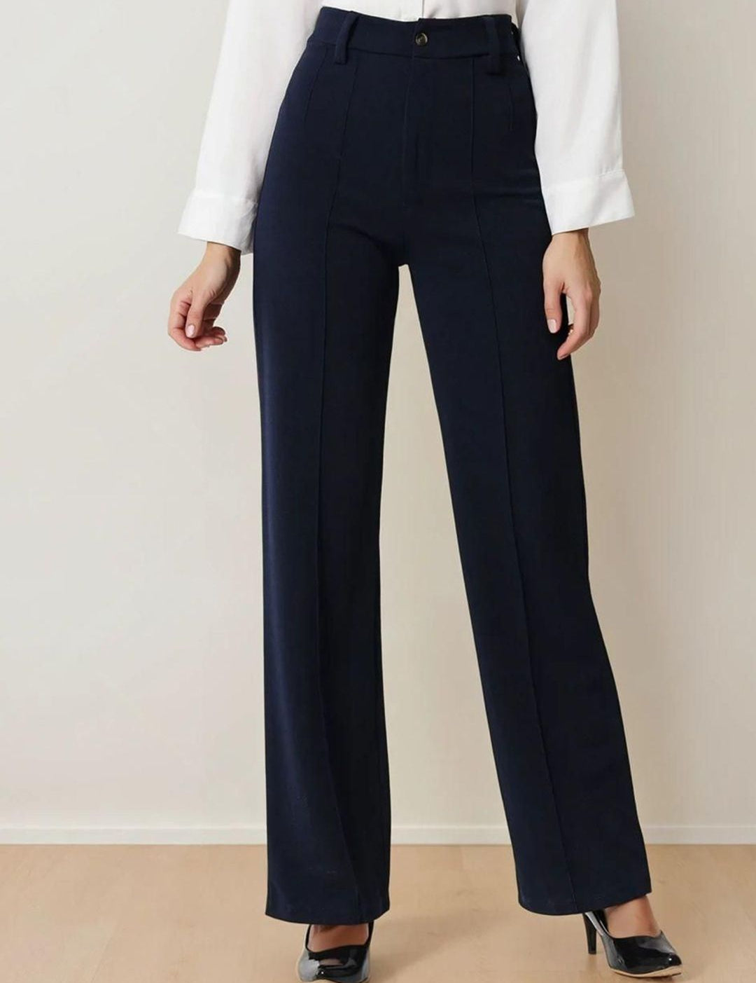 Kotty Women Straight Fit High-Rise Trousers
