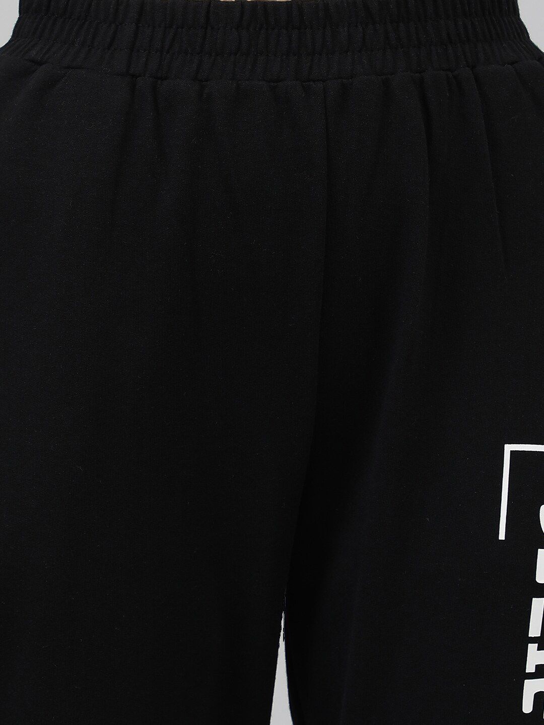 Kotty Women Typography Printed Relaxed-Fit Mid-Rise Joggers