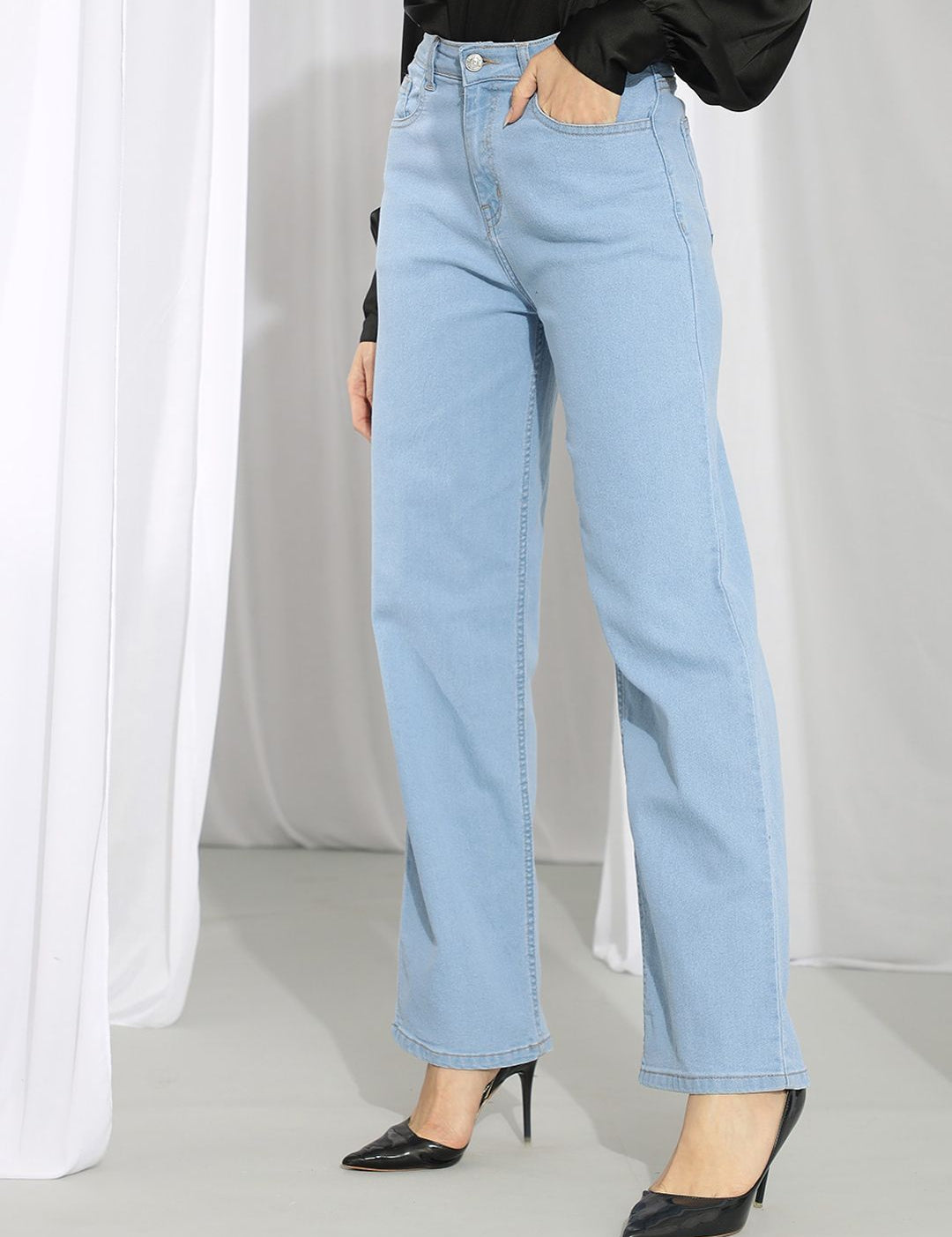 Kotty Women Blue Straight Fit High-Rise Stretchable Jeans