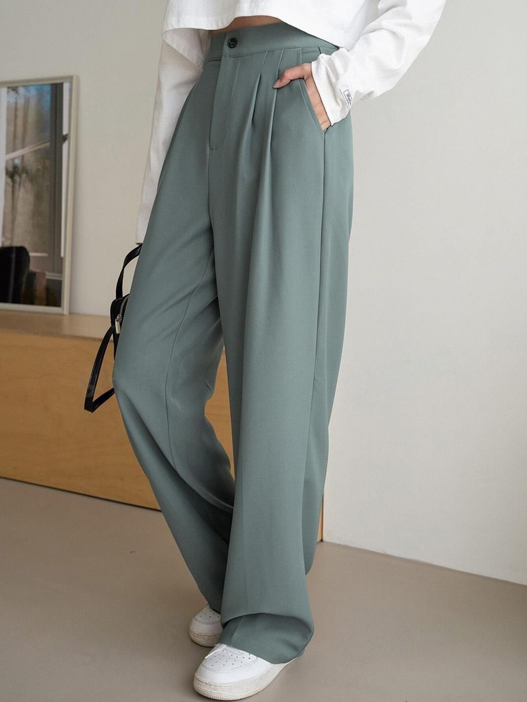 KOTTY BIZwear Women Straight Fit High-Rise Easy Wash Trousers