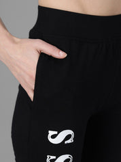 Kotty Women Black & White Printed Joggers
