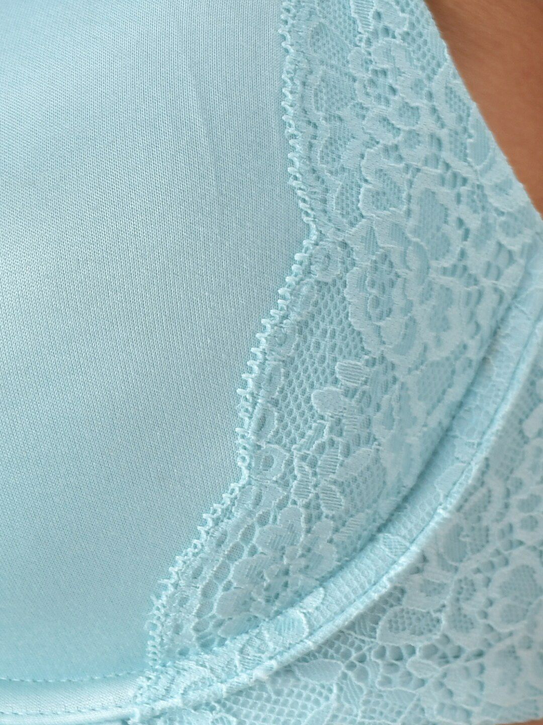 Kotty Turquoise Blue Solid Lightly Padded Underwired T-shirt Bra-KTTWOMENSBRA01