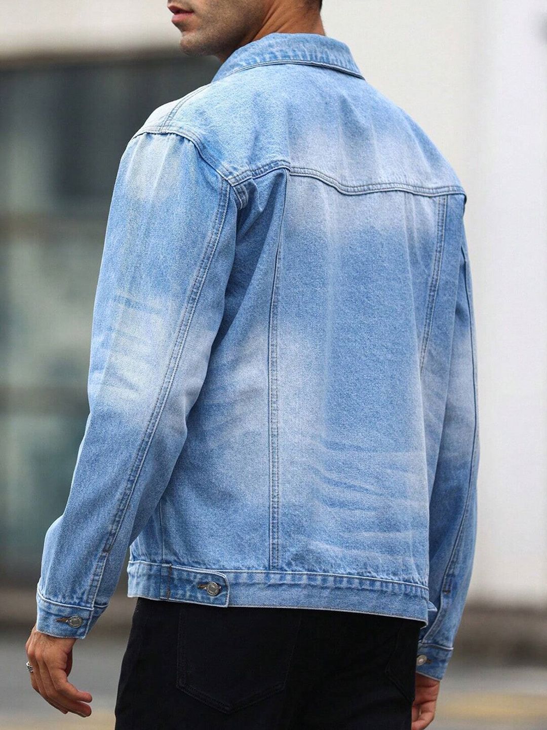 Kotty Spread Collar Washed Crop Denim Jacket