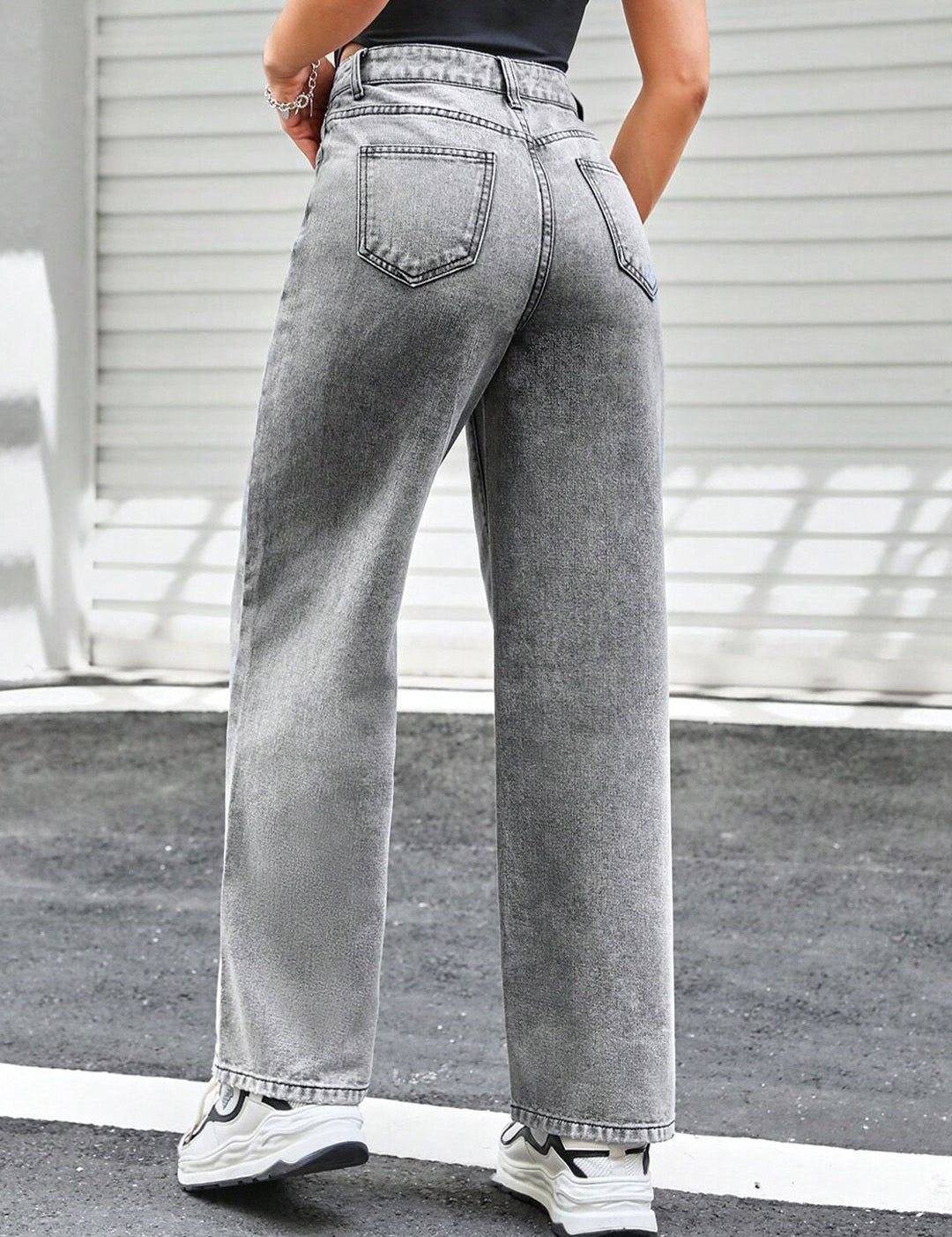 Kotty Women Jean Straight Fit High-Rise Heavy Fade Stretchable Jeans