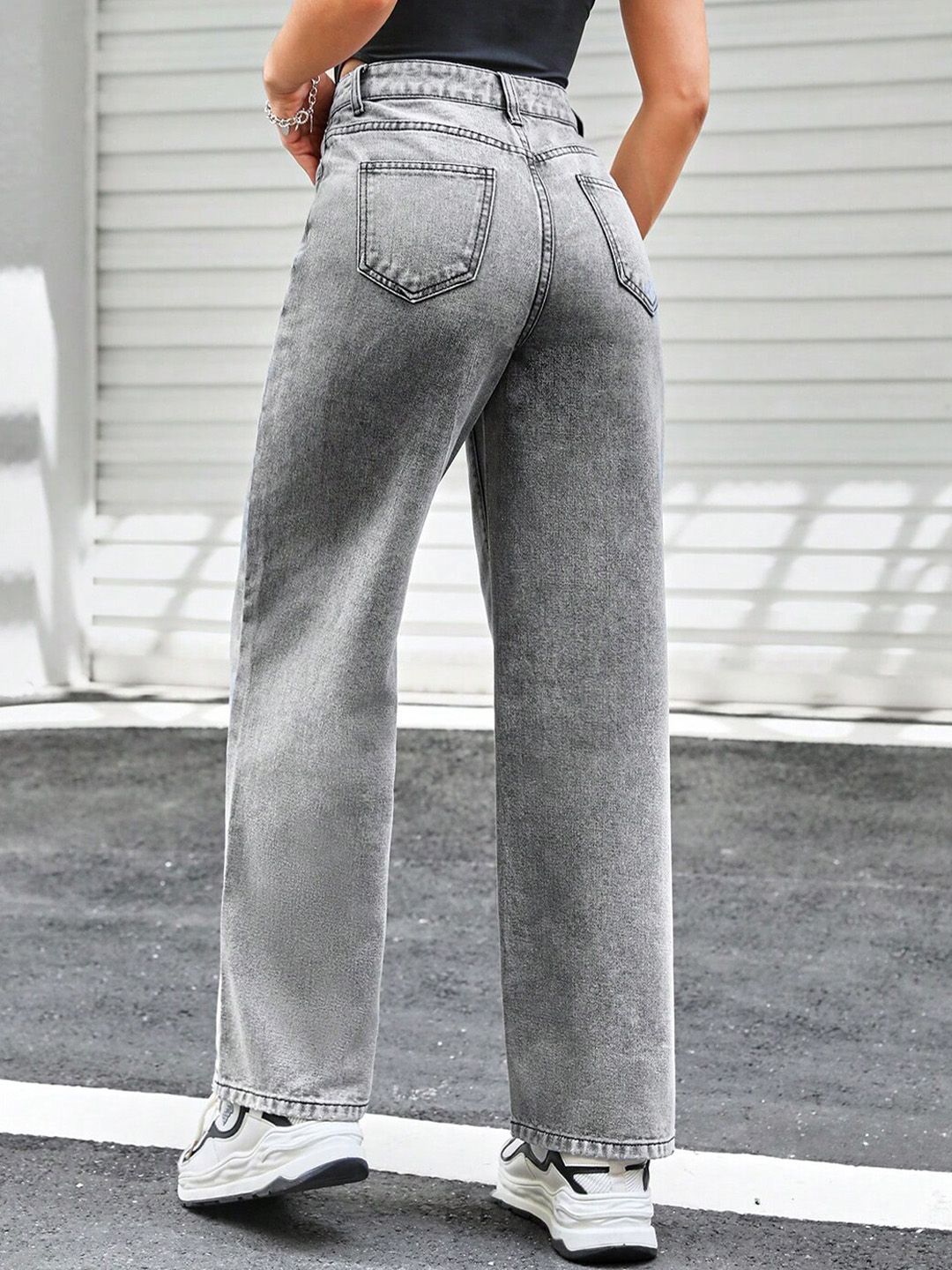 Kotty Women Jean Straight Fit High-Rise Heavy Fade Stretchable Jeans