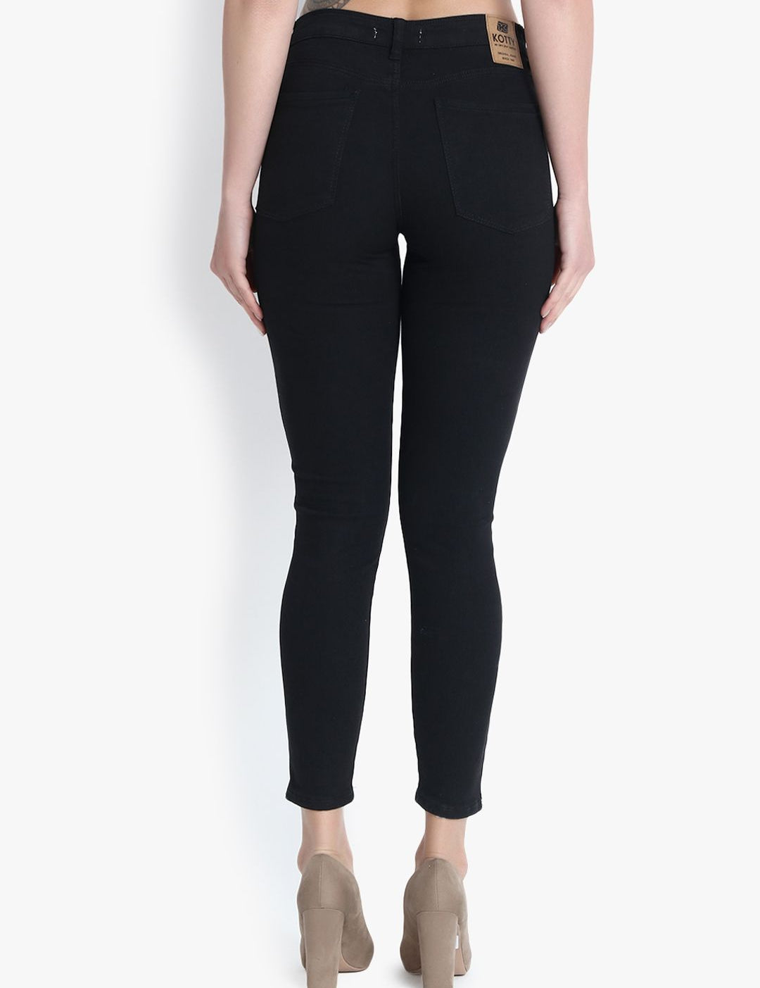 Kotty Women Black Skinny Fit High-Rise Clean Look Stretchable Jeans