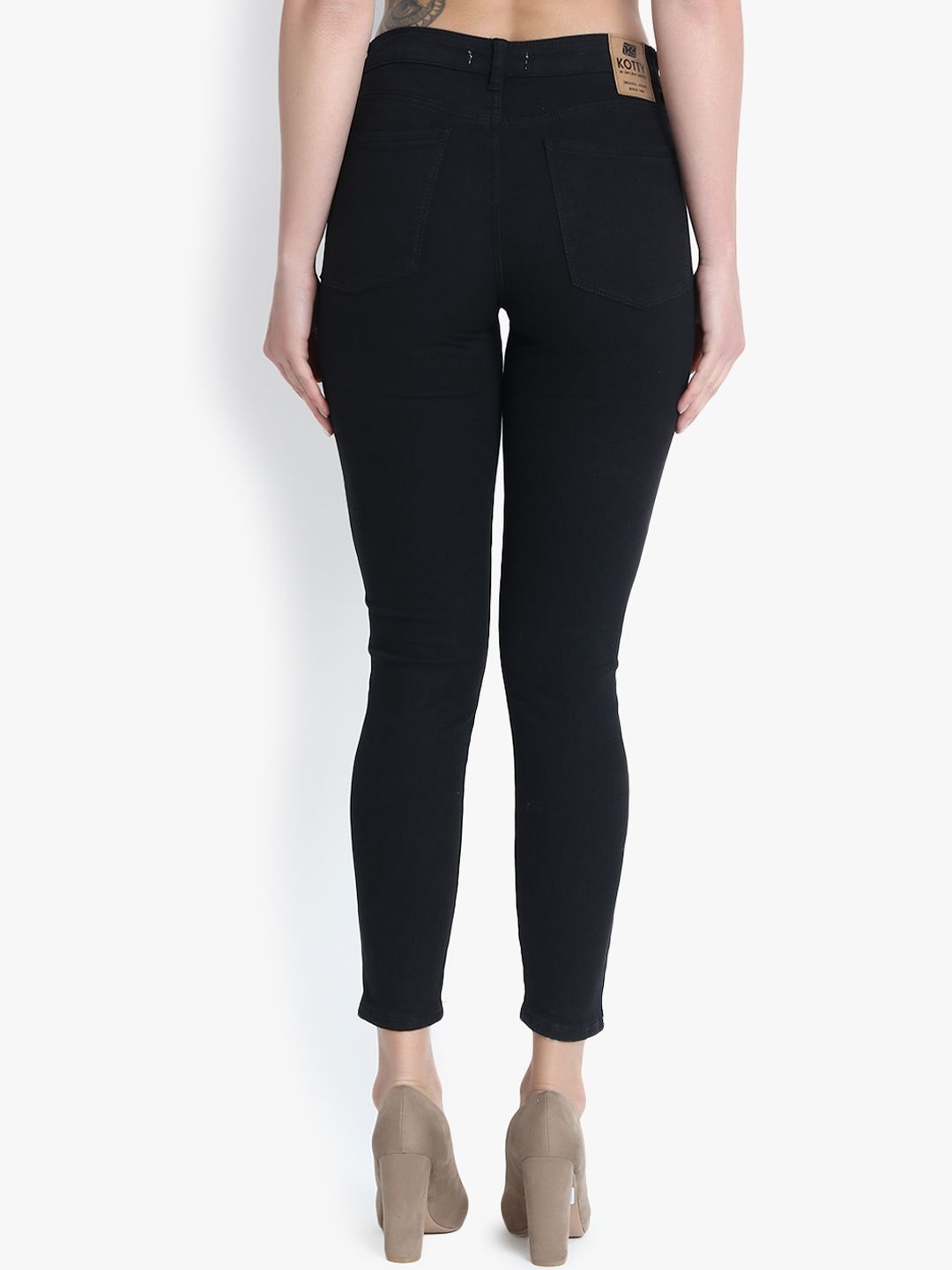 Kotty Women Black Skinny Fit High-Rise Clean Look Stretchable Jeans