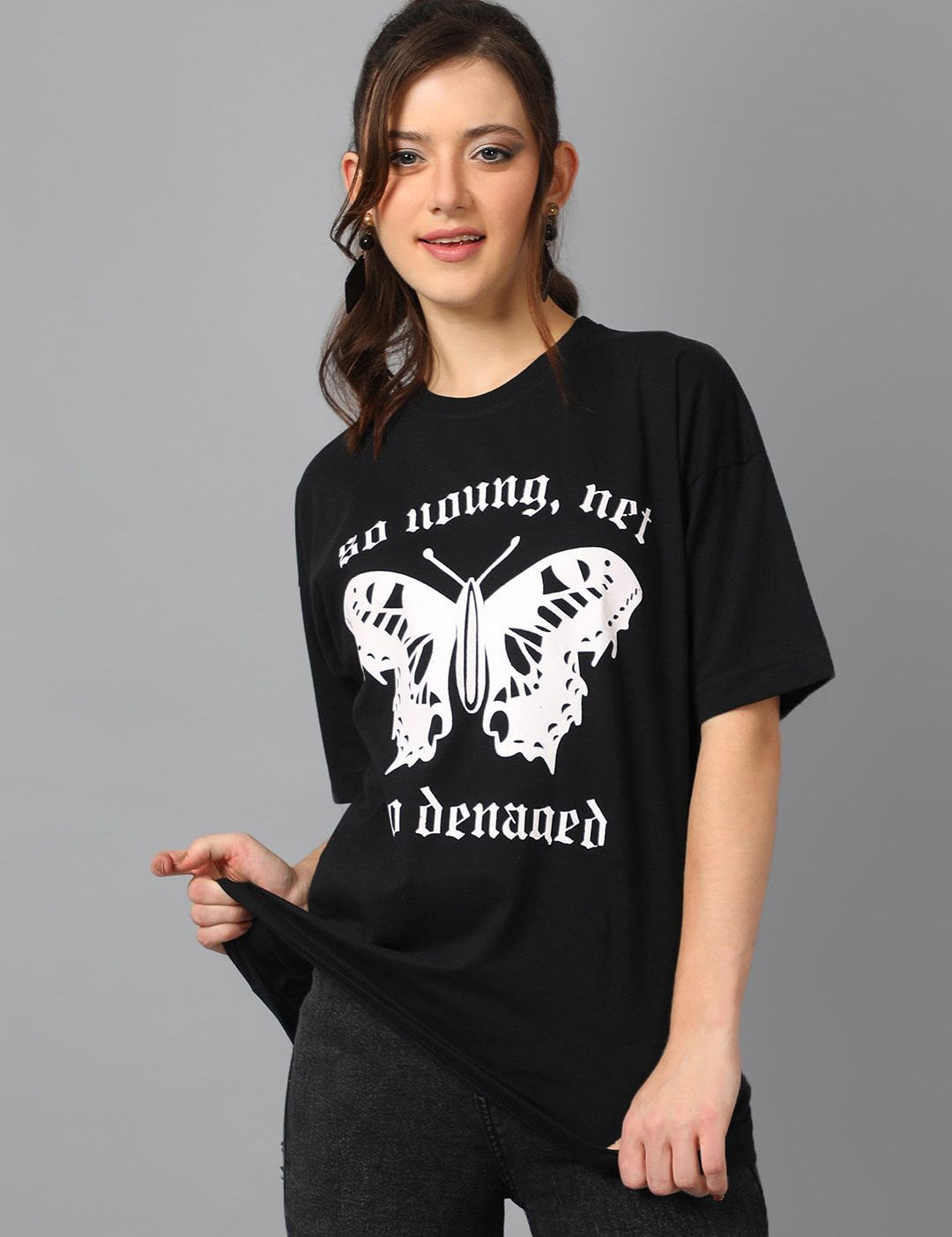 Kotty Graphic Printed Round Neck Drop-Shoulder Sleeves Oversized T-shirt