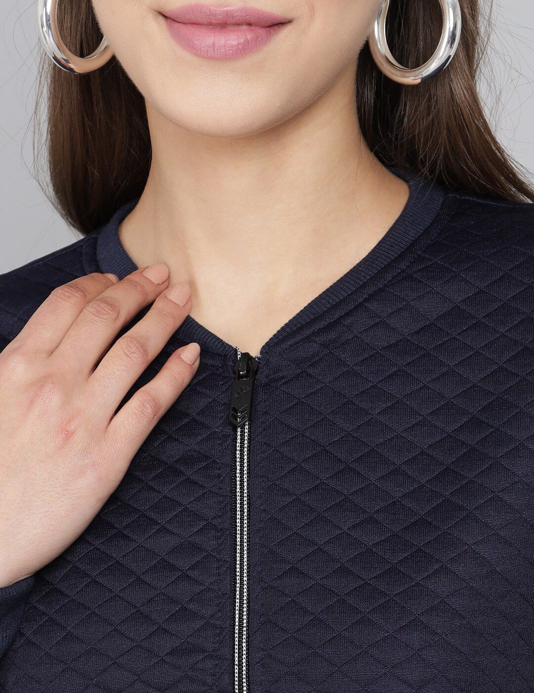 Kotty Women Navy Blue Geometric Lightweight Quilted Jacket