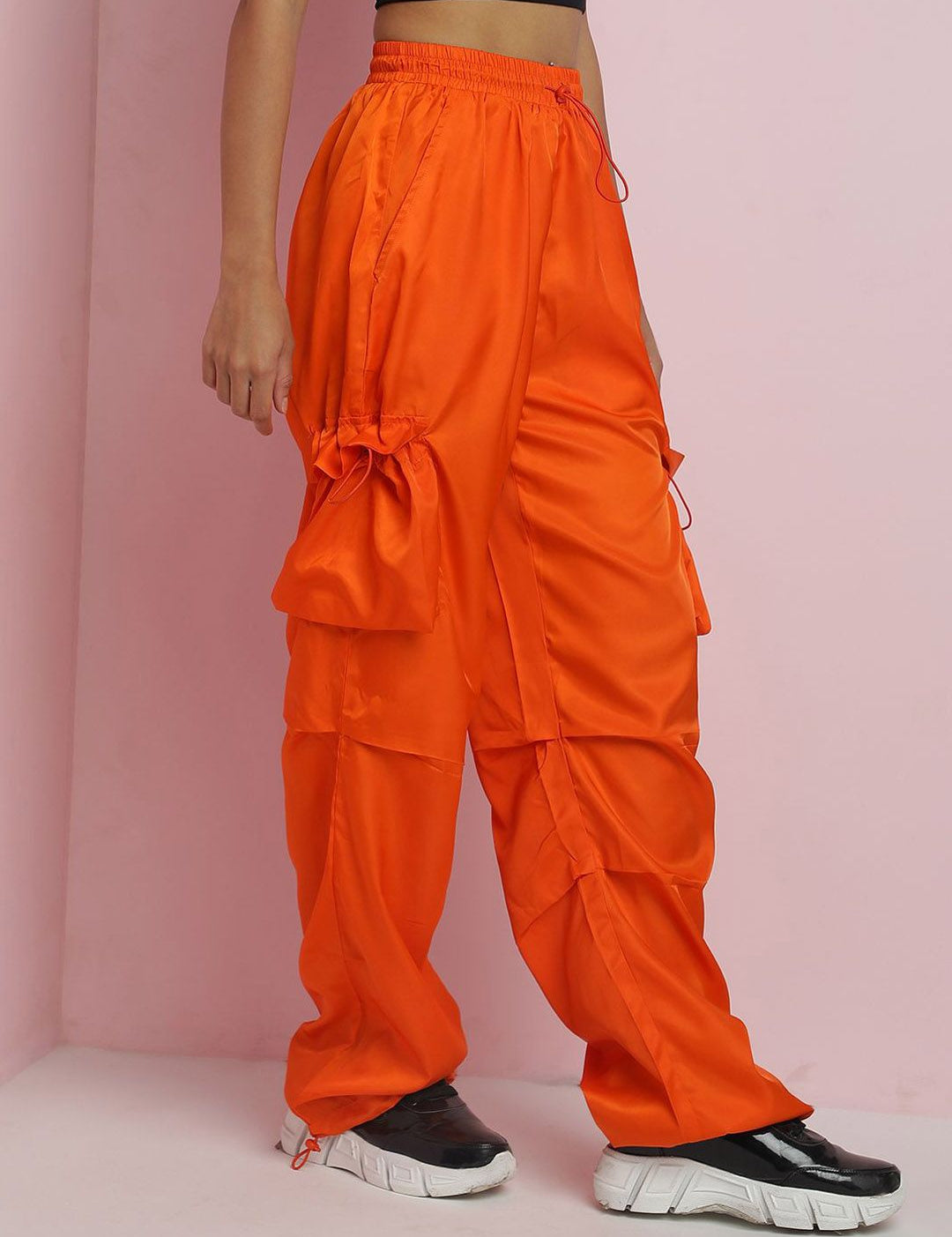 Kotty Women Solid Relaxed Loose Fit Mid -Rise Easy Wash Parachute Trousers