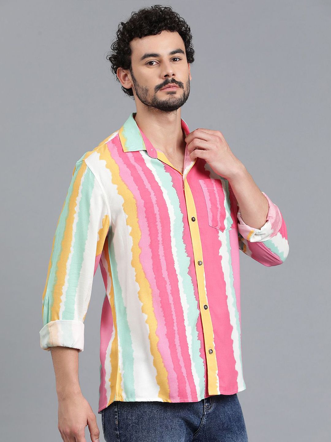 Kotty Men Spread Collar Striped Casual Shirt