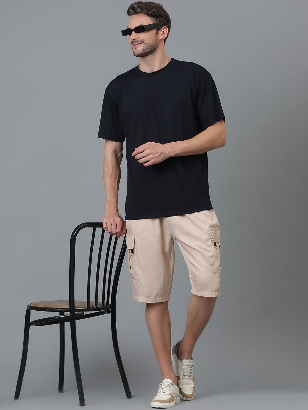 Kotty Men Low-Rise Cargo Shorts