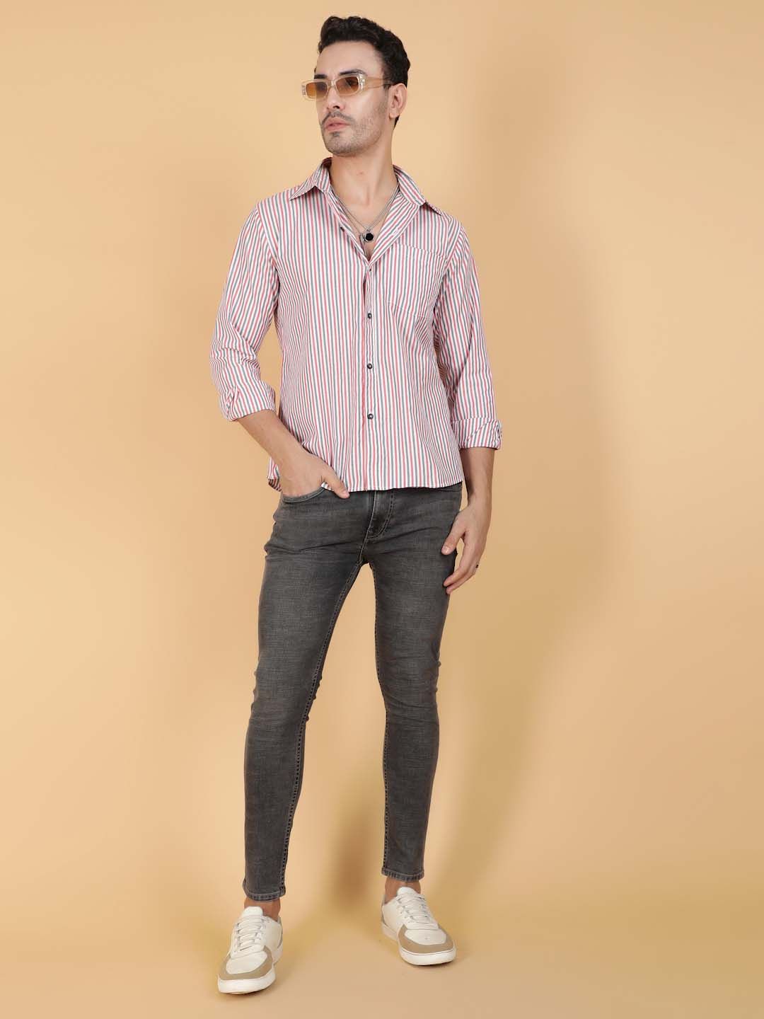 Kotty Men Relaxed Spread Collar Graphic Printed Casual Shirt