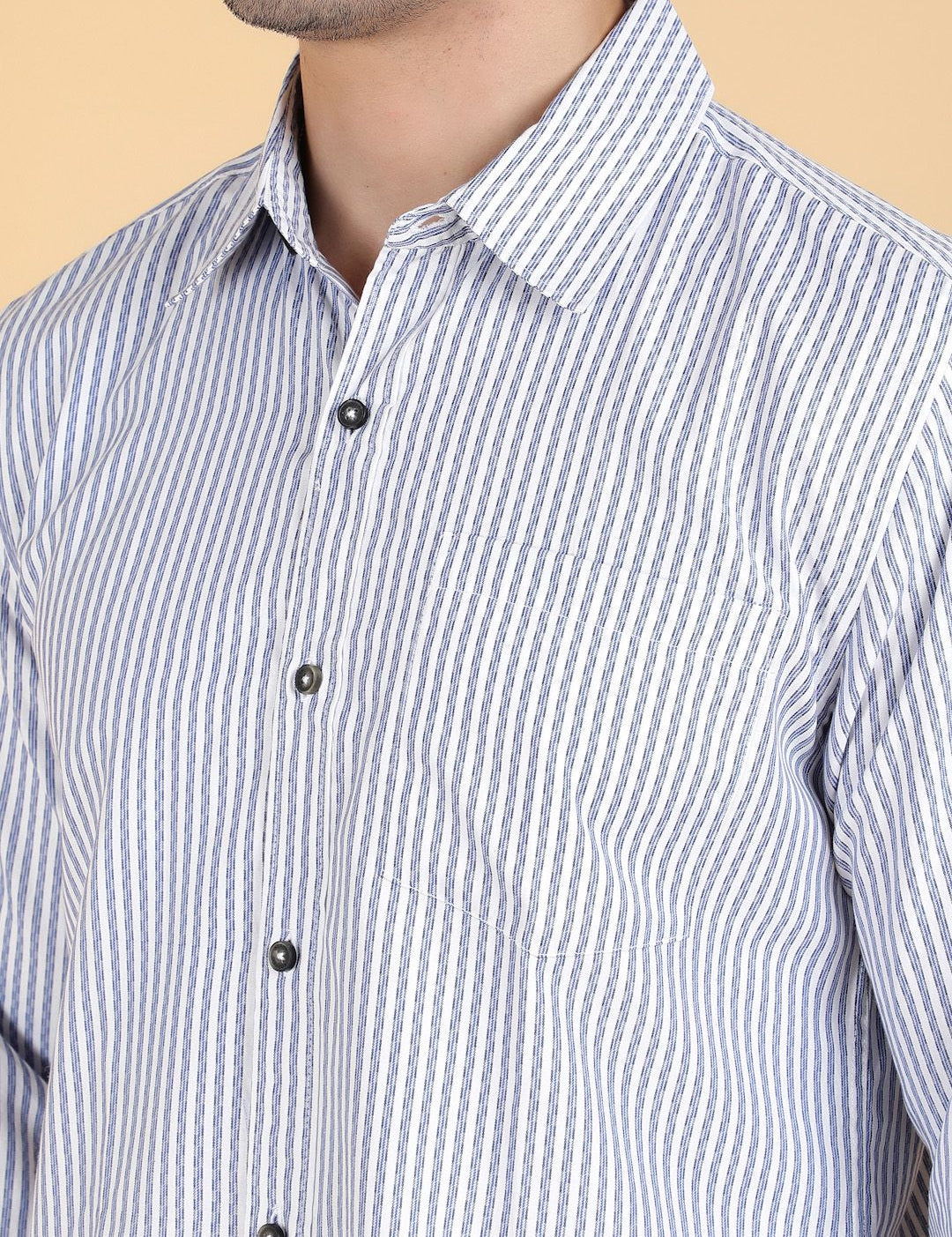 Kotty Men Relaxed Spread Collar Graphic Printed Casual Shirt