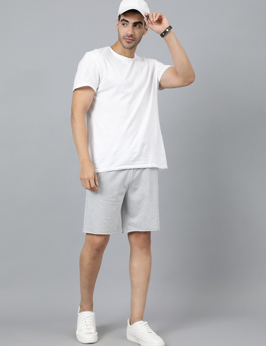 Kotty Men Grey Mid-Rise Regular Shorts