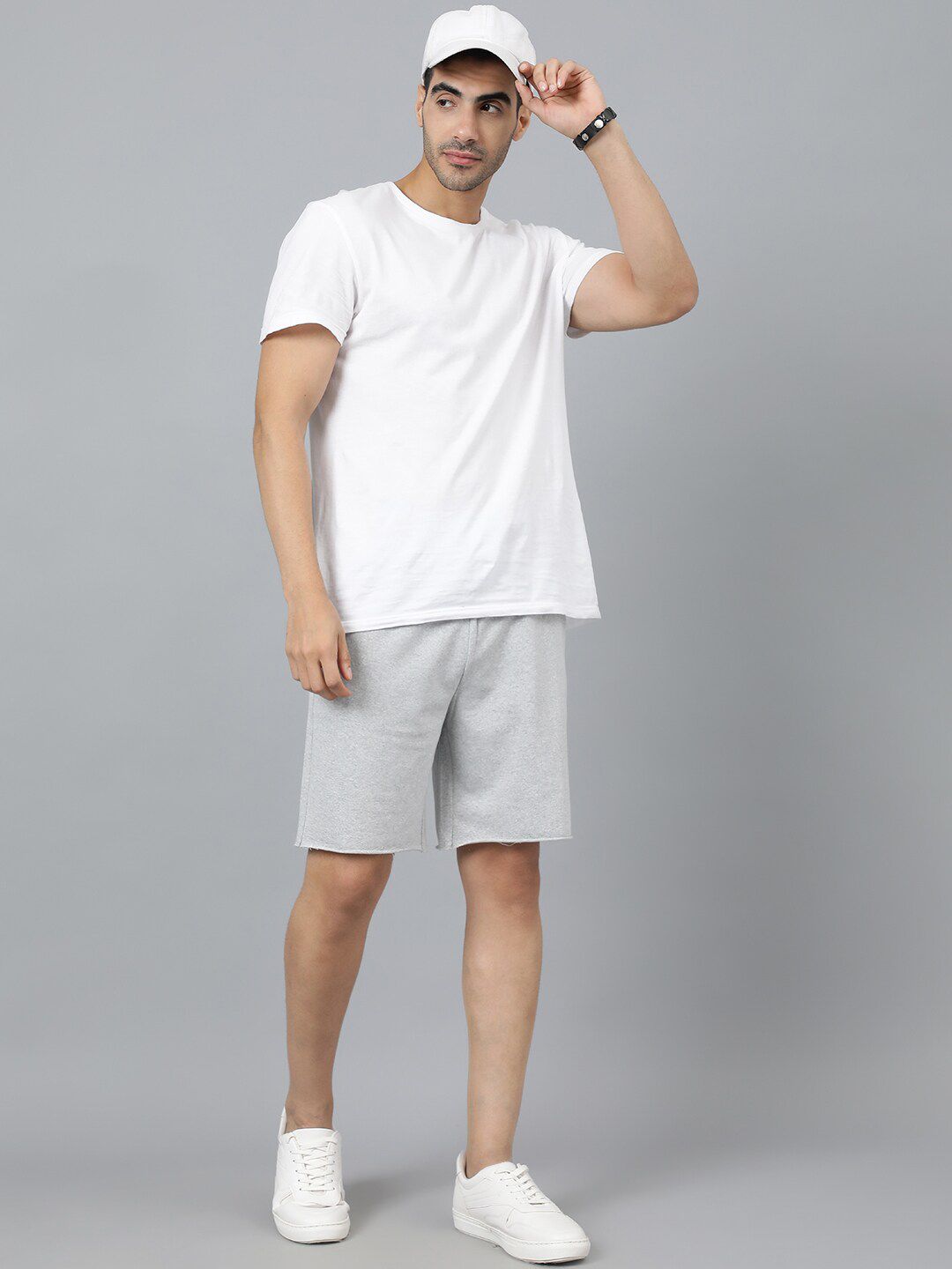 Kotty Men Grey Mid-Rise Regular Shorts