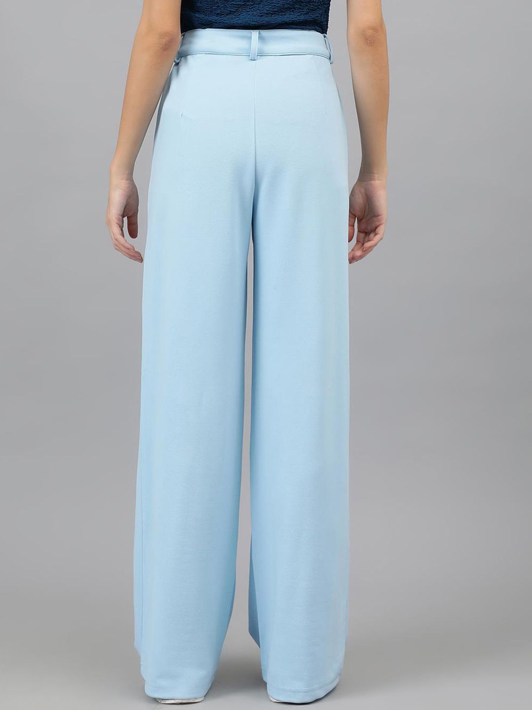 Kotty Women Blue Relaxed Straight Leg Straight Fit Easy Wash Pleated Trousers