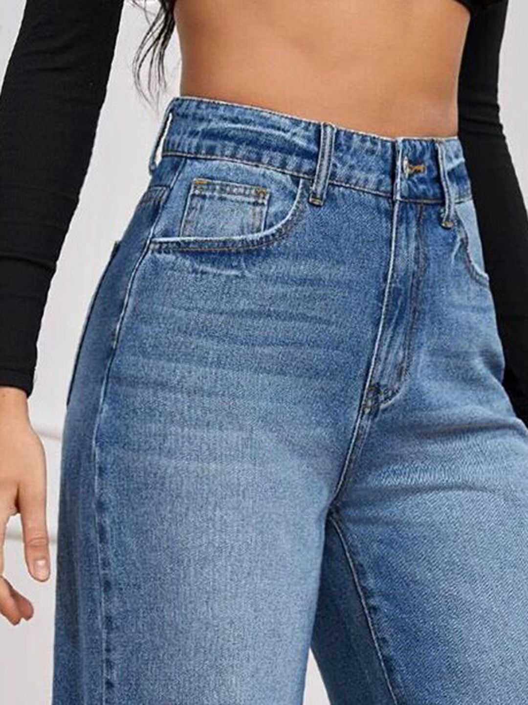 Kotty Women Jean Straight Fit High-Rise Heavy Fade Stretchable Jeans