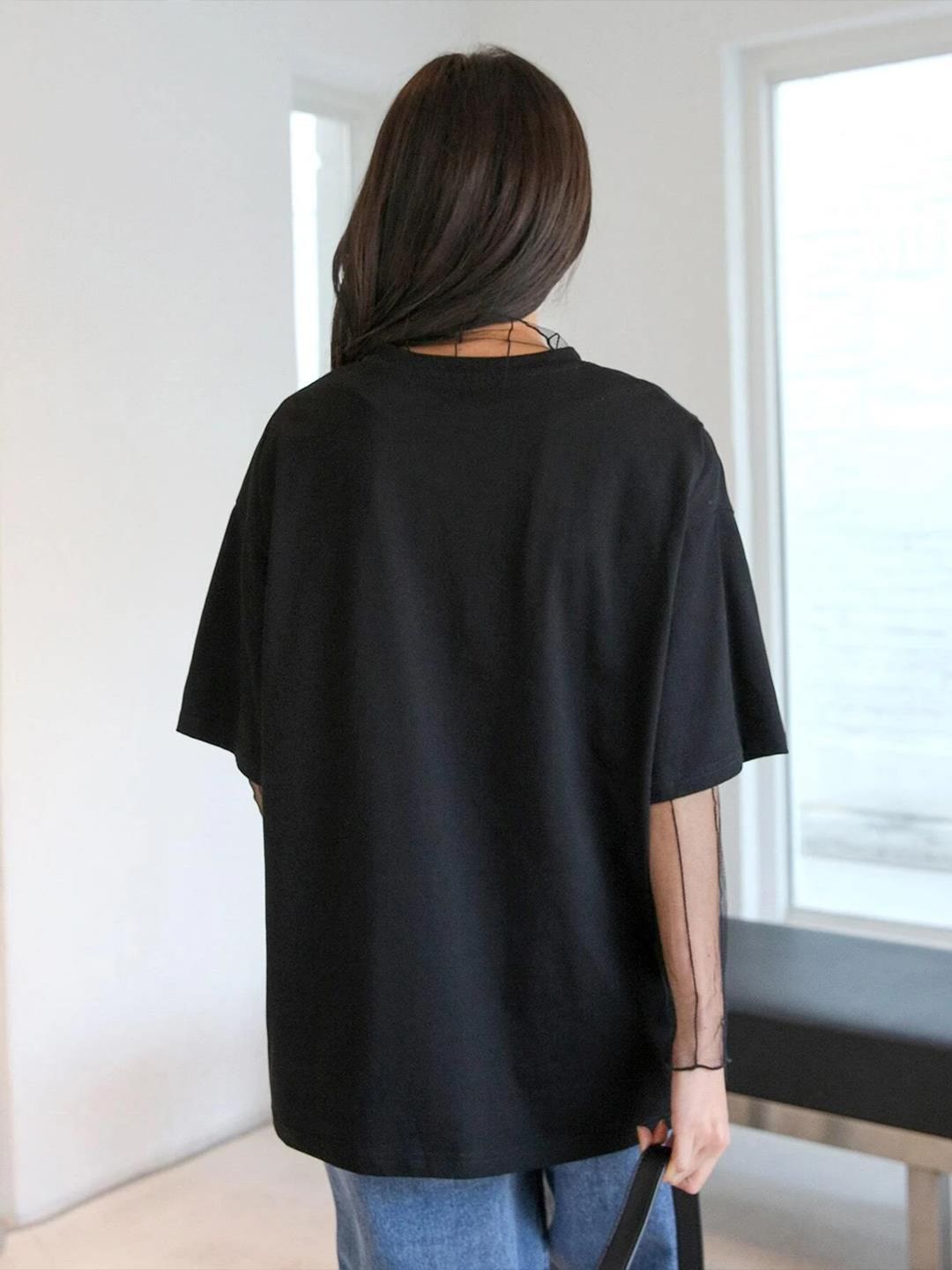 Kotty Graphic Printed Drop Shoulder Sleeves Oversize Fit T-shirt