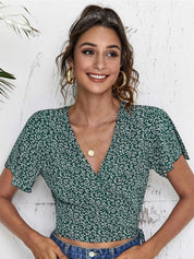 Kotty Floral Printed V-Neck Crepe Crop Top
