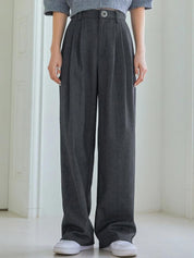 Kotty Women Relaxed Straight Leg Straight Fit Easy Wash Pleated Parallel Trousers