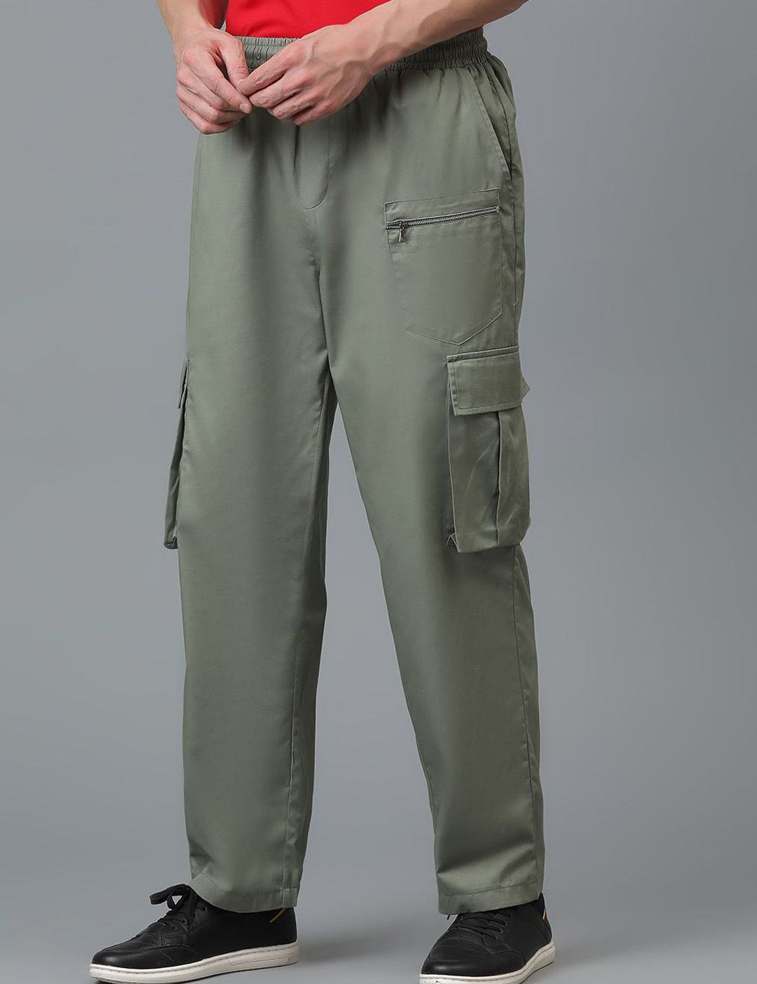 Kotty Men Relaxed Low-Rise Easy Wash Cargos Trousers