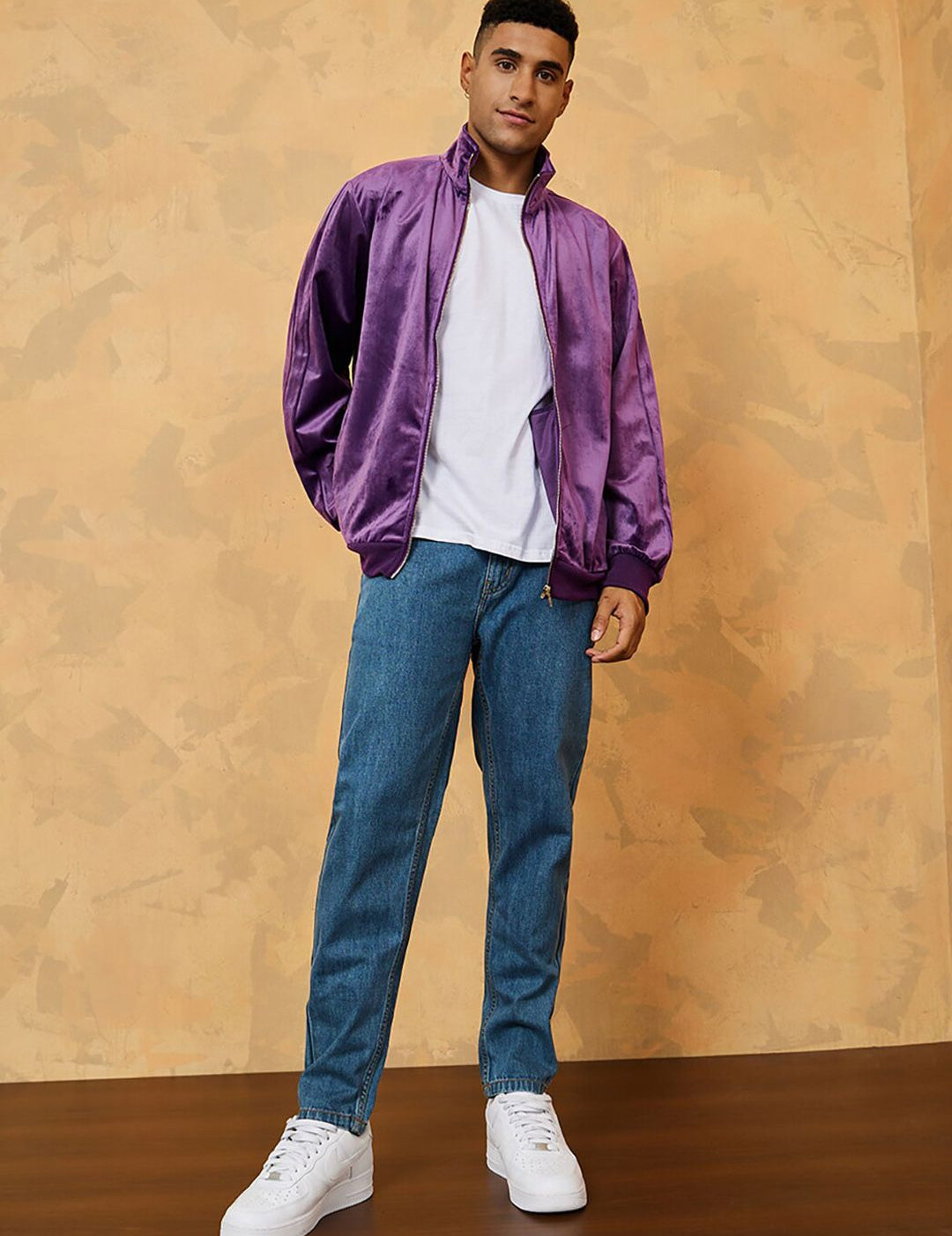 Kotty Men Jean Slim Fit Low-Rise Clean Look Stretchable Jeans