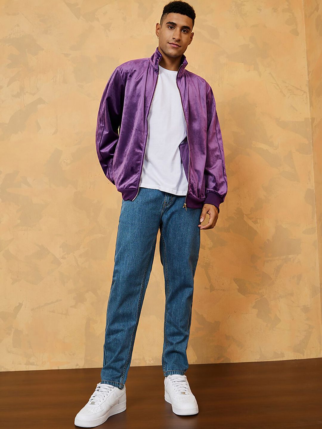 Kotty Men Jean Slim Fit Low-Rise Clean Look Stretchable Jeans