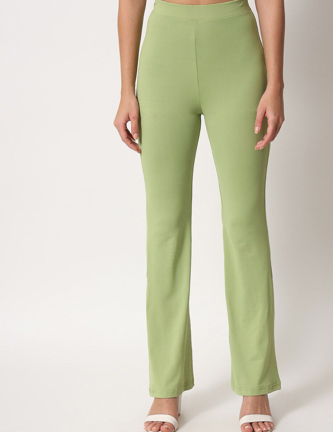 Kotty Women Green Relaxed Straight Leg High Rise Easy Wash Trouser