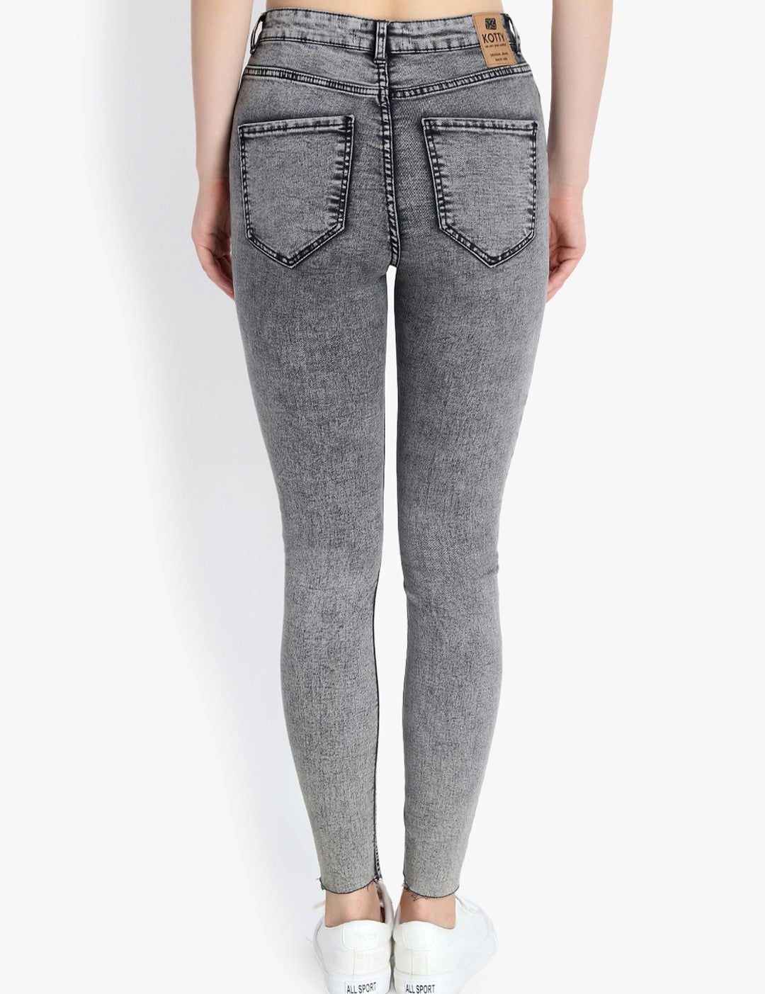 Kotty Women Charcoal Grey Skinny Fit High-Rise Clean Look Jeans