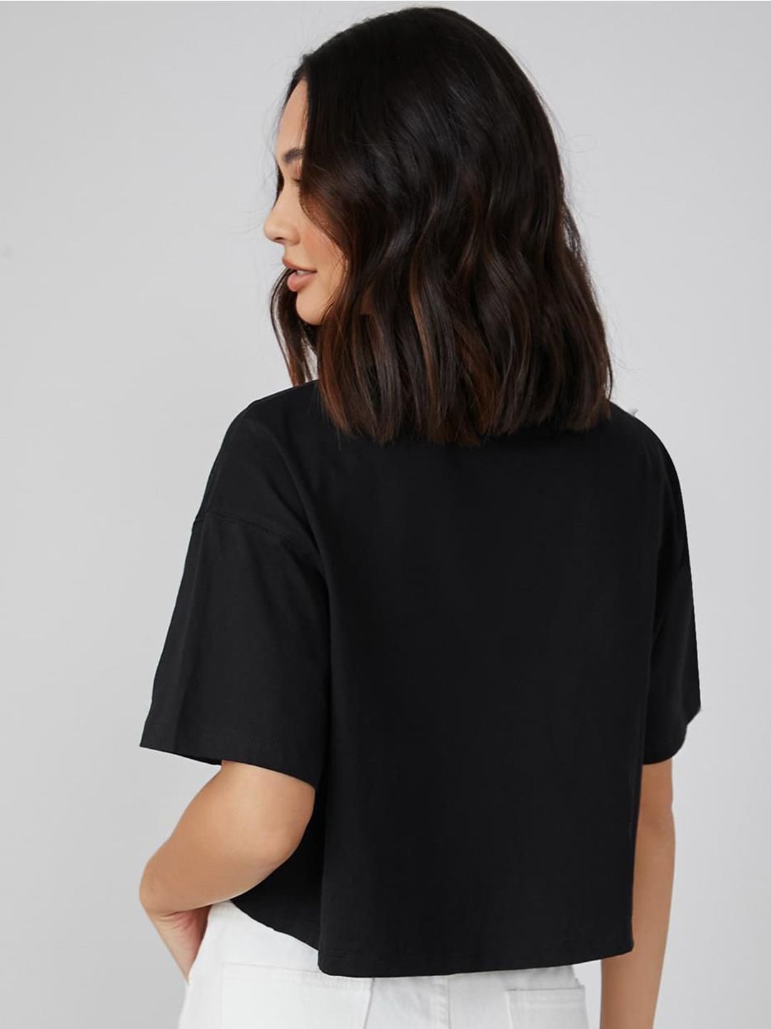 Kotty Graphic Printed Drop-Shoulder Sleeves T-shirt