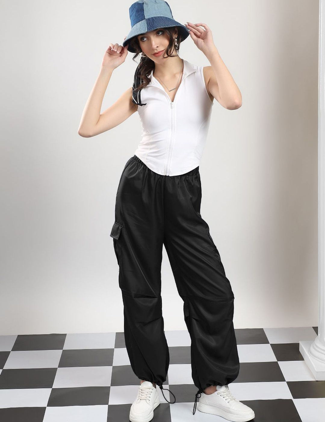 Kotty Women Jogger Fit High-Rise Parachute Trousers