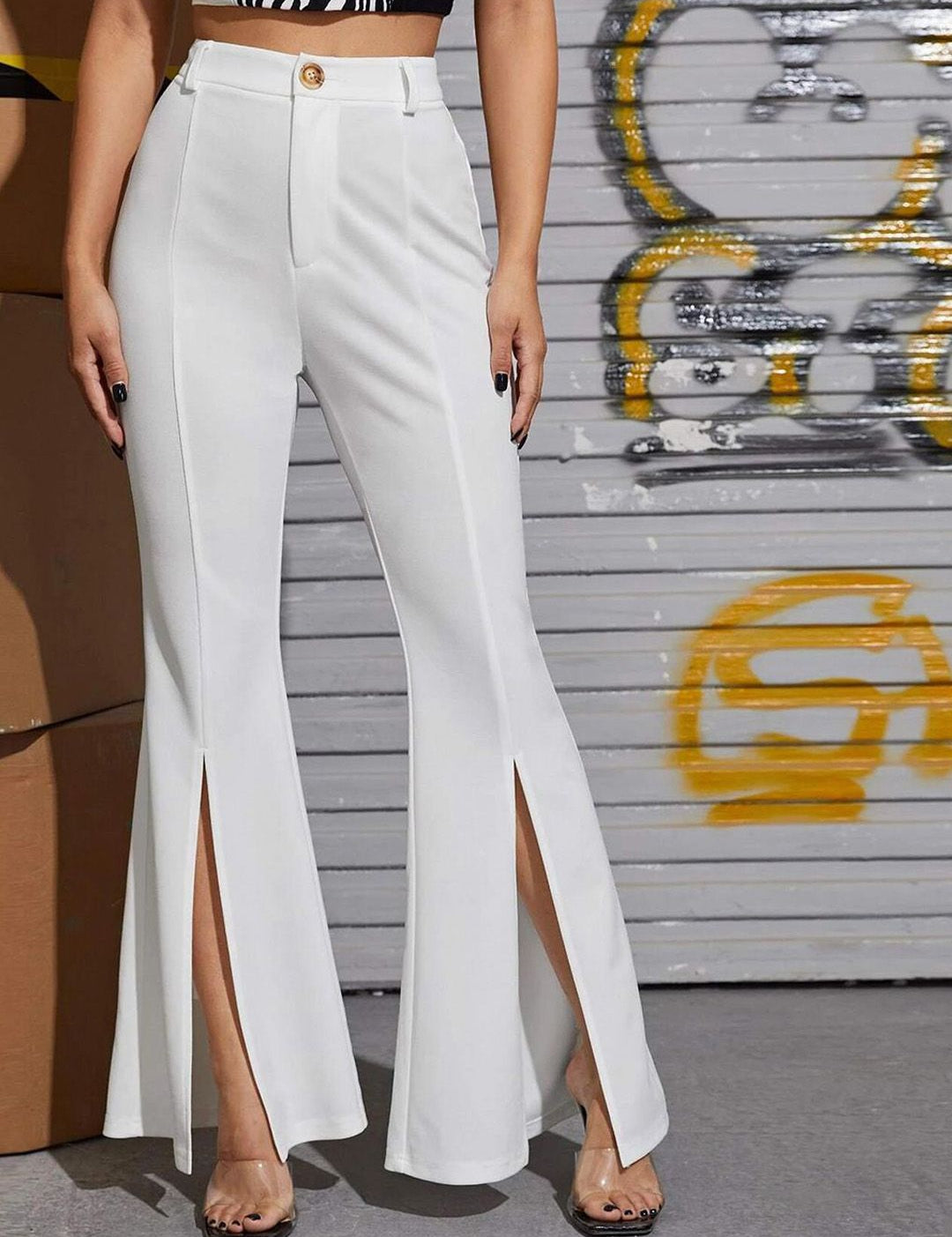 Kotty Women Solid Relaxed Straight Fit High-Rise Easy Wash Trousers