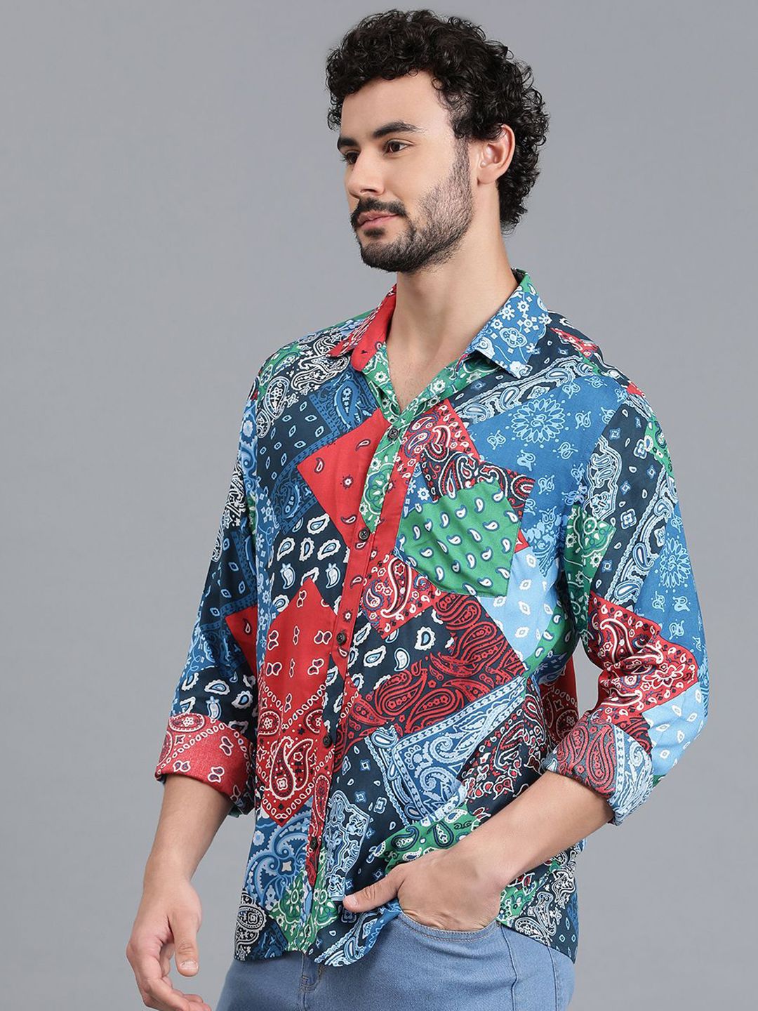 Kotty Blue & Green New Floral Printed Relaxed Fit Casual Shirt