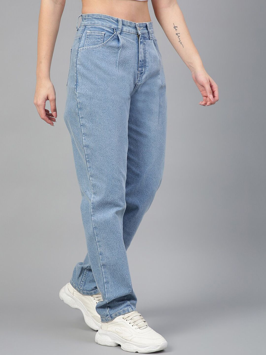 Kotty Women Jean Straight Fit High-Rise Light Fade Stretchable Jeans