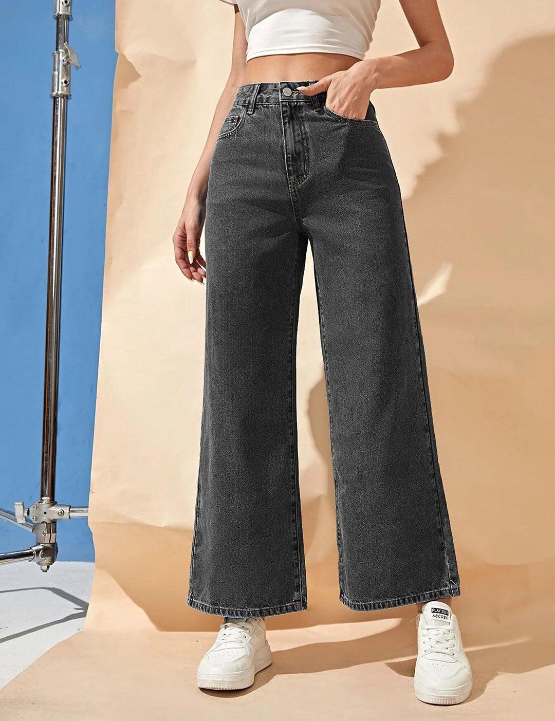 Kotty Women Flared High-Rise Stretchable Jeans