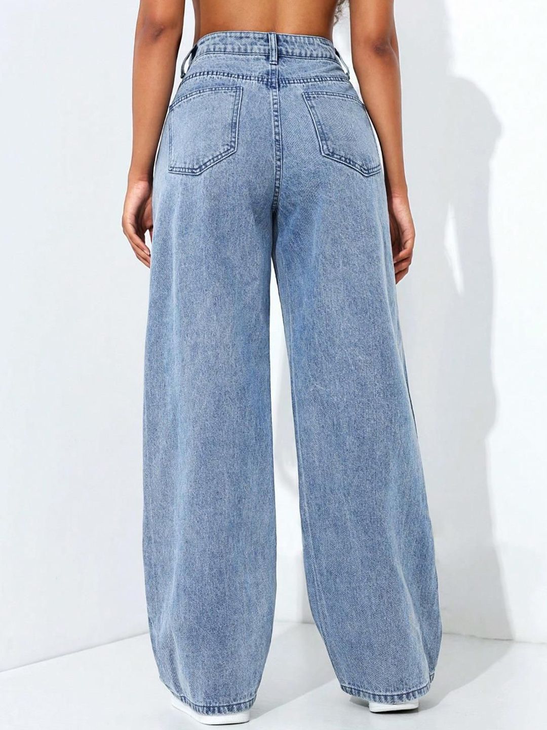 Kotty Women Straight Fit High-Rise Stretchable Jeans