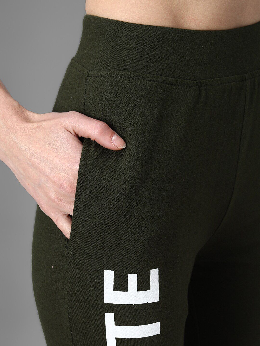 Kotty Women Olive Green & White Printed Joggers