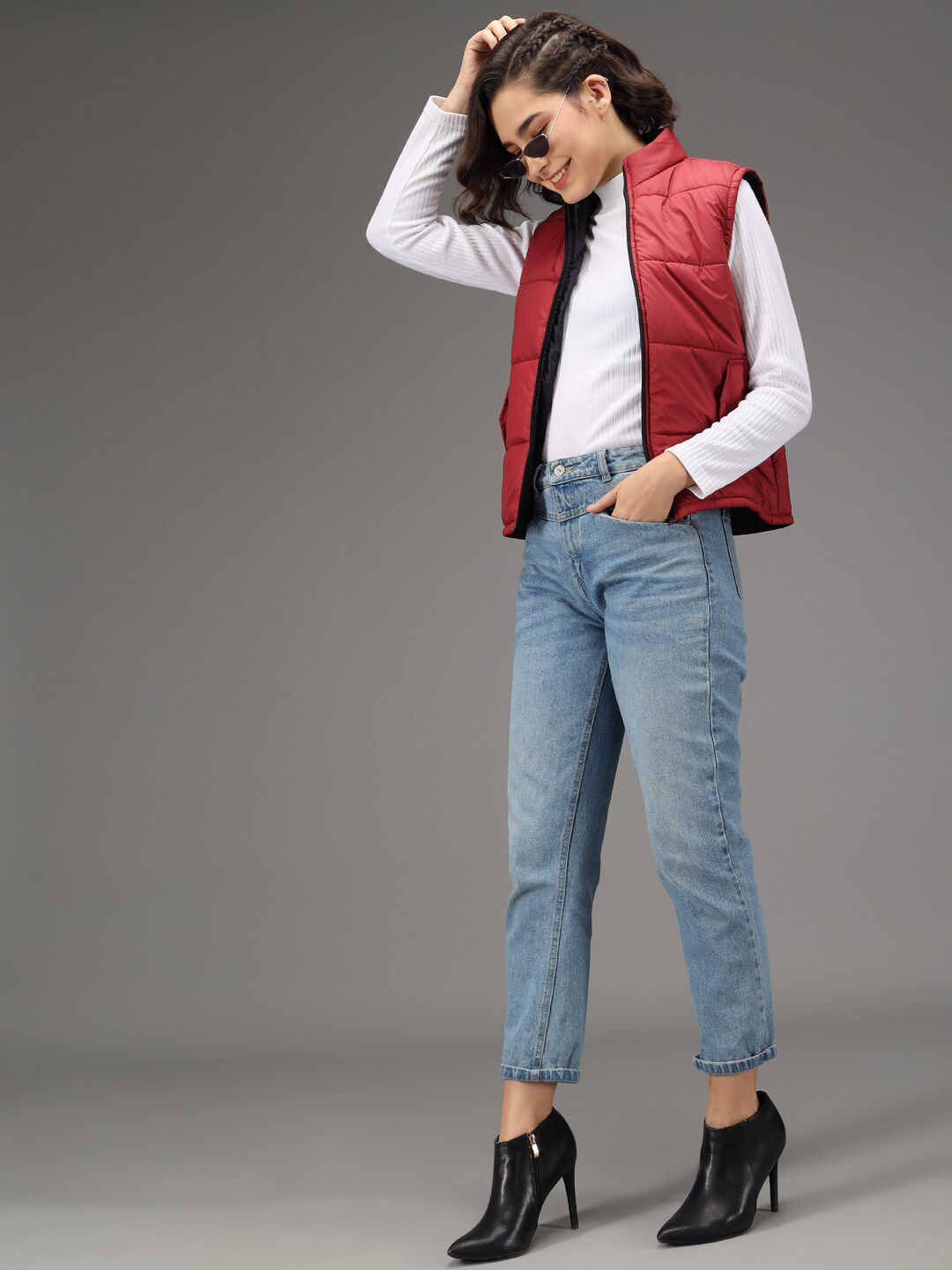 Kotty Women Maroon Solid Sleeveless Puffer Jacket