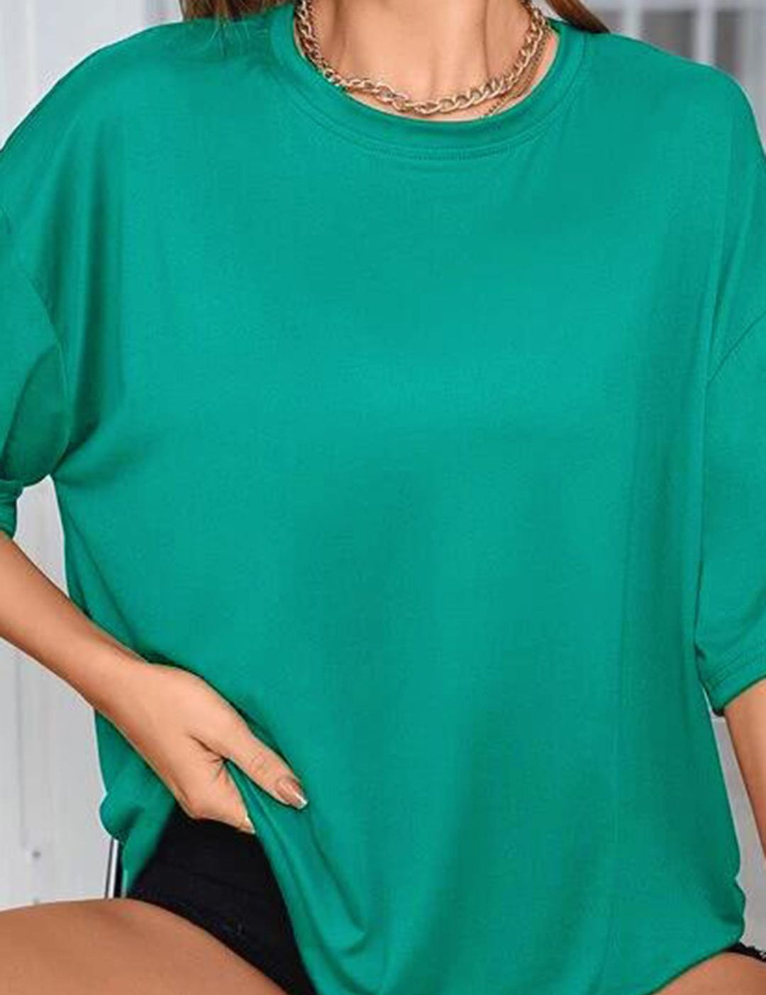 Kotty Round Neck Drop-Shoulder Sleeves Oversized Fit Cotton T-Shirt