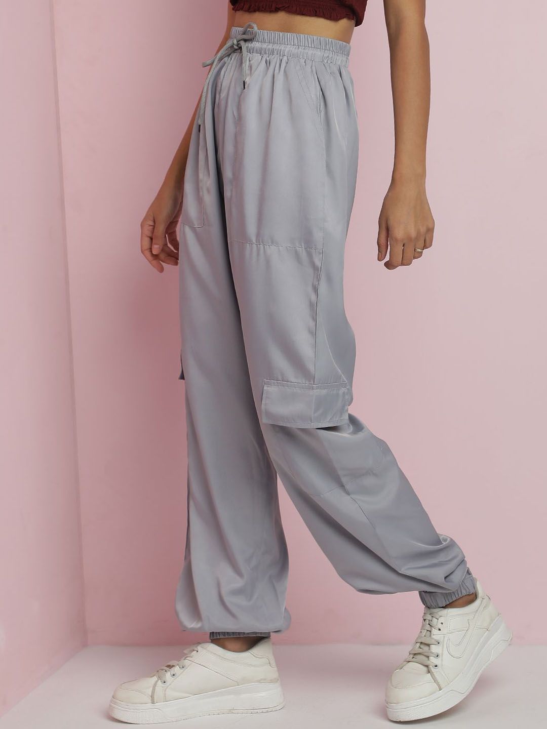 Kotty Women Relaxed High-Rise Easy Wash Cargo Joggers 